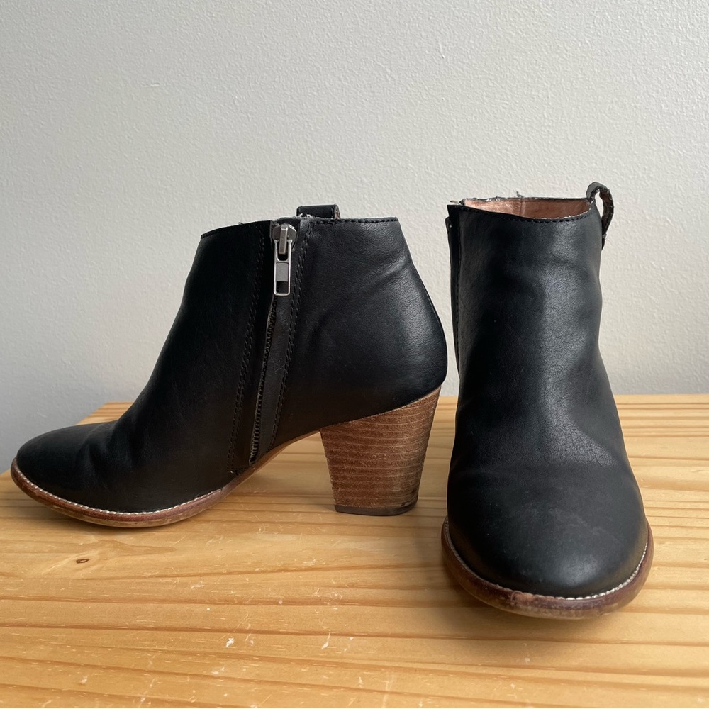 Madewell black leather block heel ankle boots